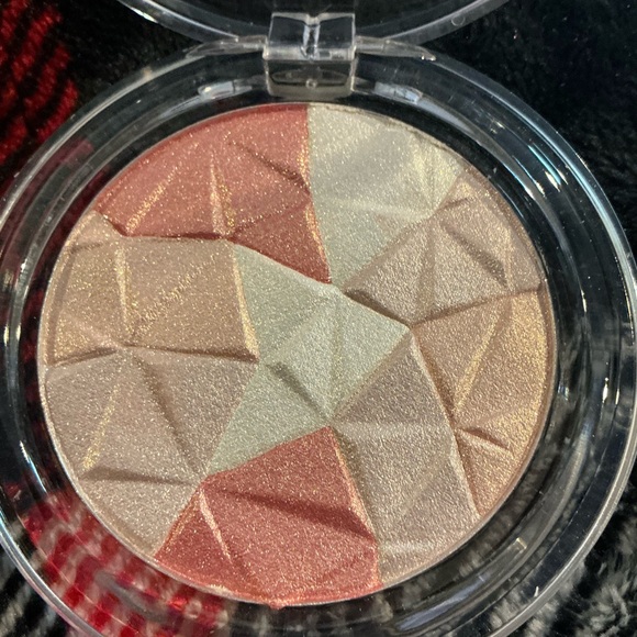 Champagne Pearl Highlighter Palette - Picture 7 of 7